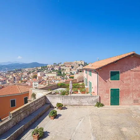 Helloelba Il Faro 2 Holiday home