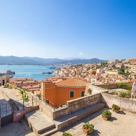 Helloelba Il Faro 2 Holiday home